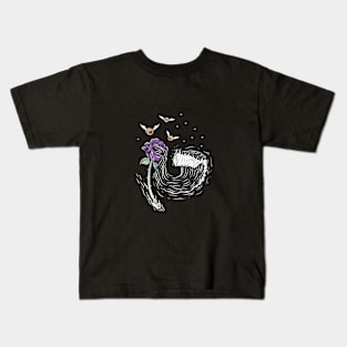 ROSE WAVES Kids T-Shirt